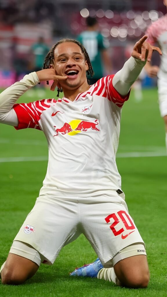 Xavi Simons wallpaper